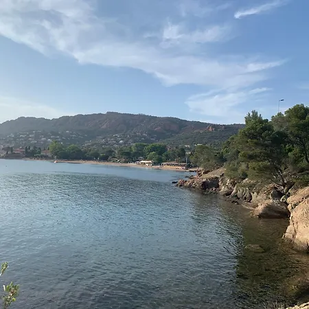 Cap Esterel - Endroit Magique Entre Et L'esterel - Agreable 2 Pieces Au Gout Du Jour Vue Saint-Raphaël